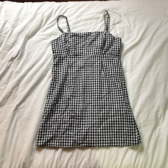 UO Cooperative Straight Neck Gingham Dress - Picture 4 of 5